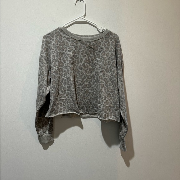 Colsie French Terry Leopard Print Lounge Sweatshirt - Picture 3 of 3